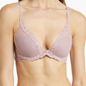 Natori feathers underwire contour bra size 32E